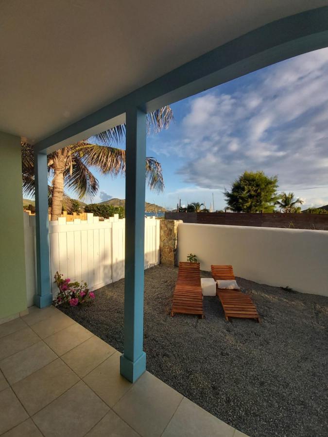 Orient Bay Beach Front Apartment Экстерьер фото
