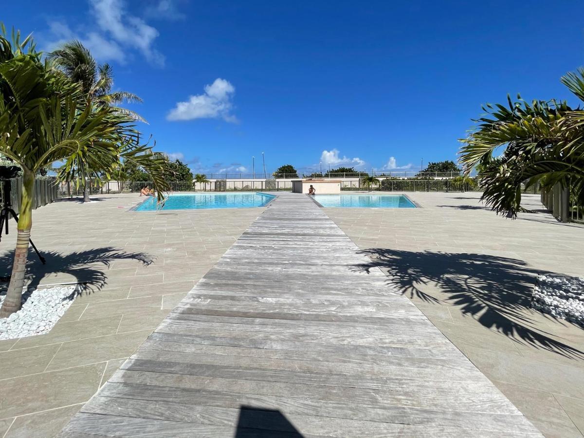 Orient Bay Beach Front Apartment Экстерьер фото